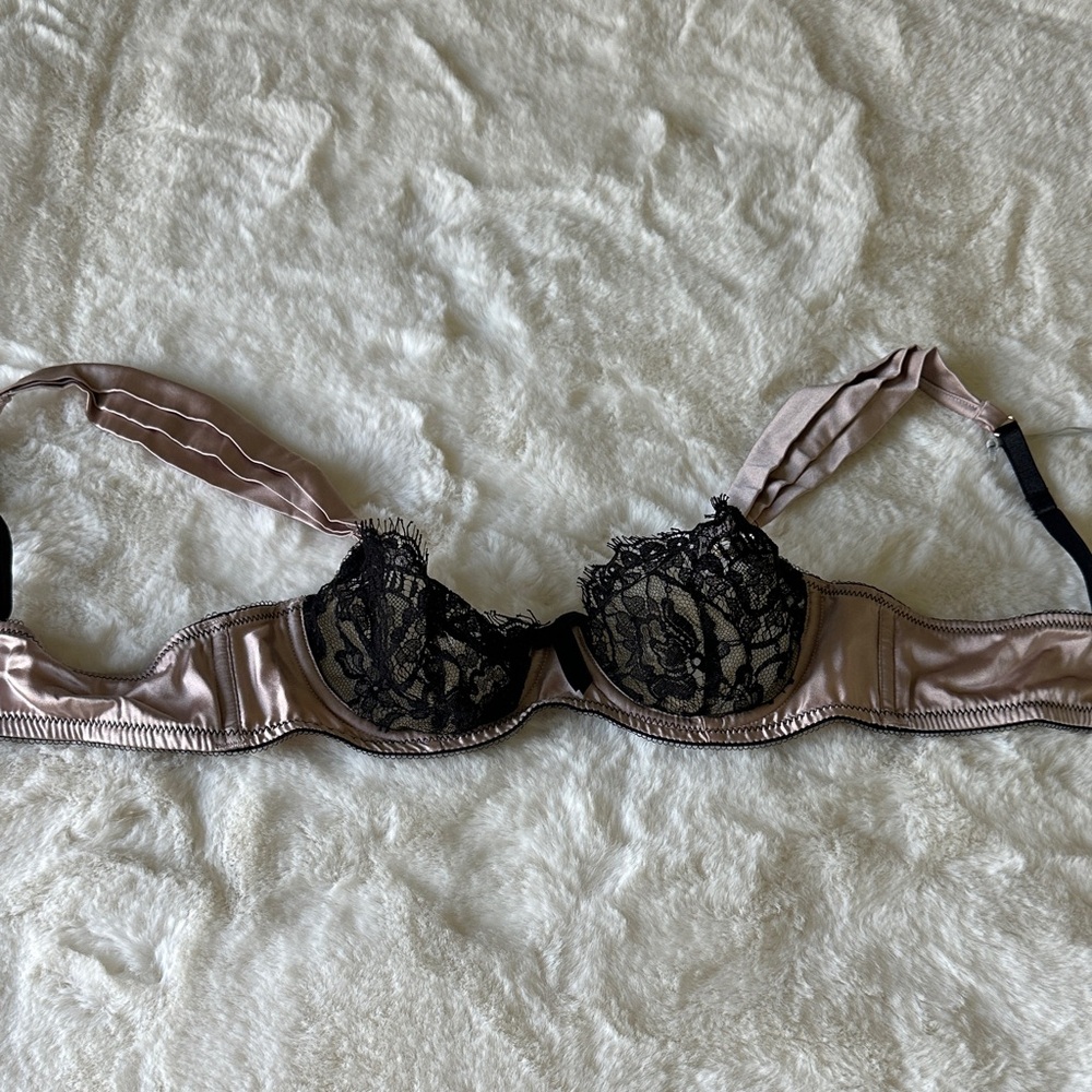 Elegant Black and Tan Lace Bra Journelle- NWT 34A